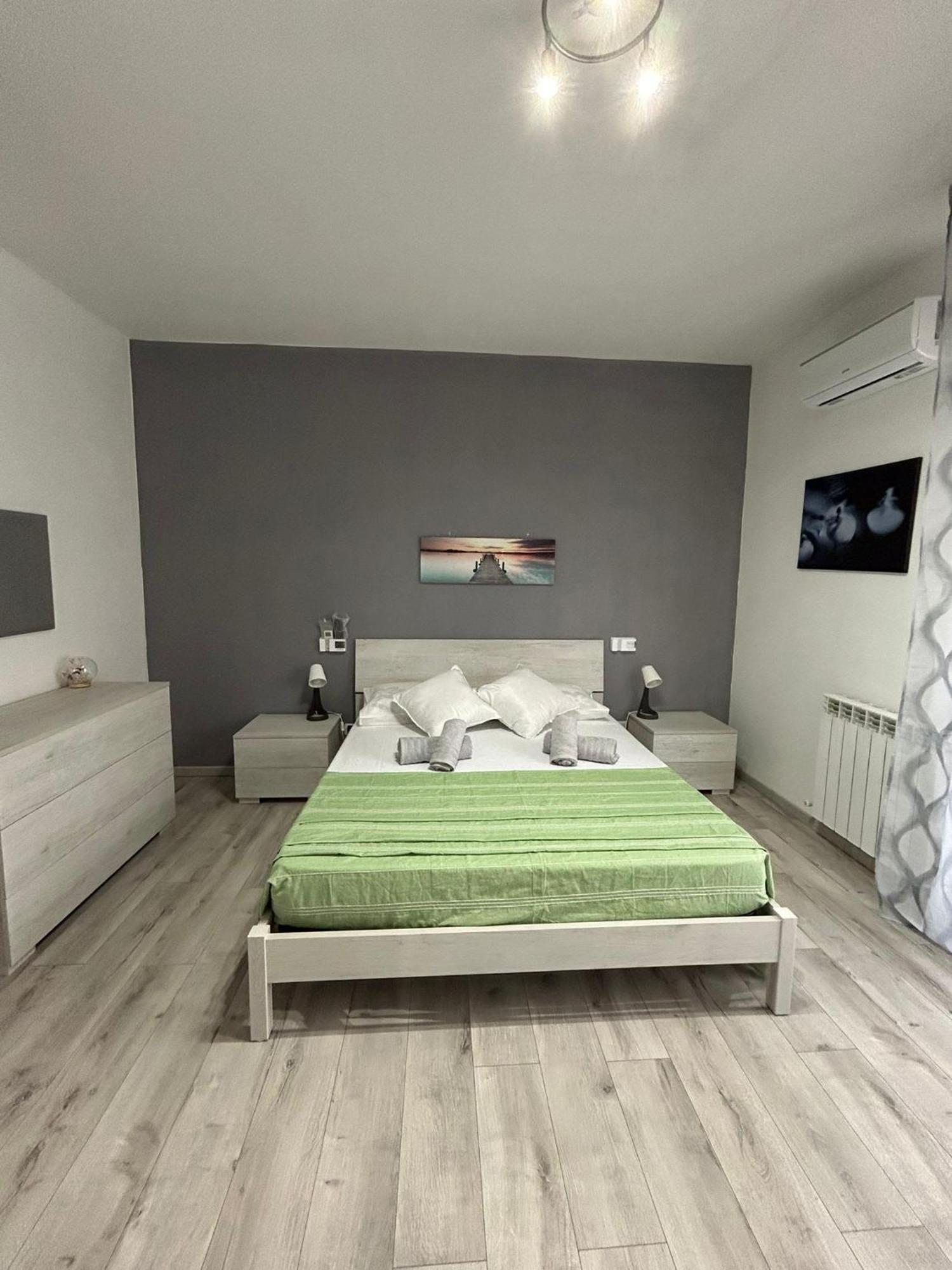 Carpe Diem Adult Only Rom